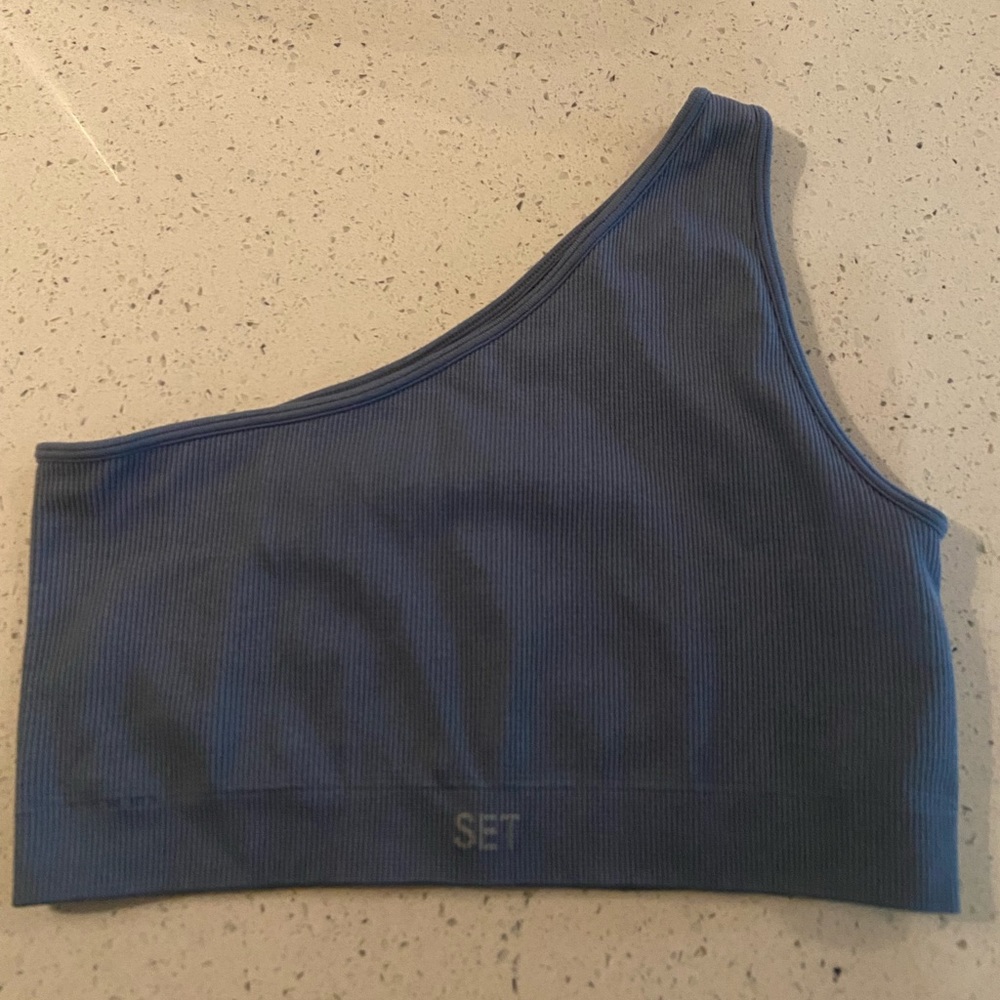 One shoulder SET Active sports bra (worn once!)